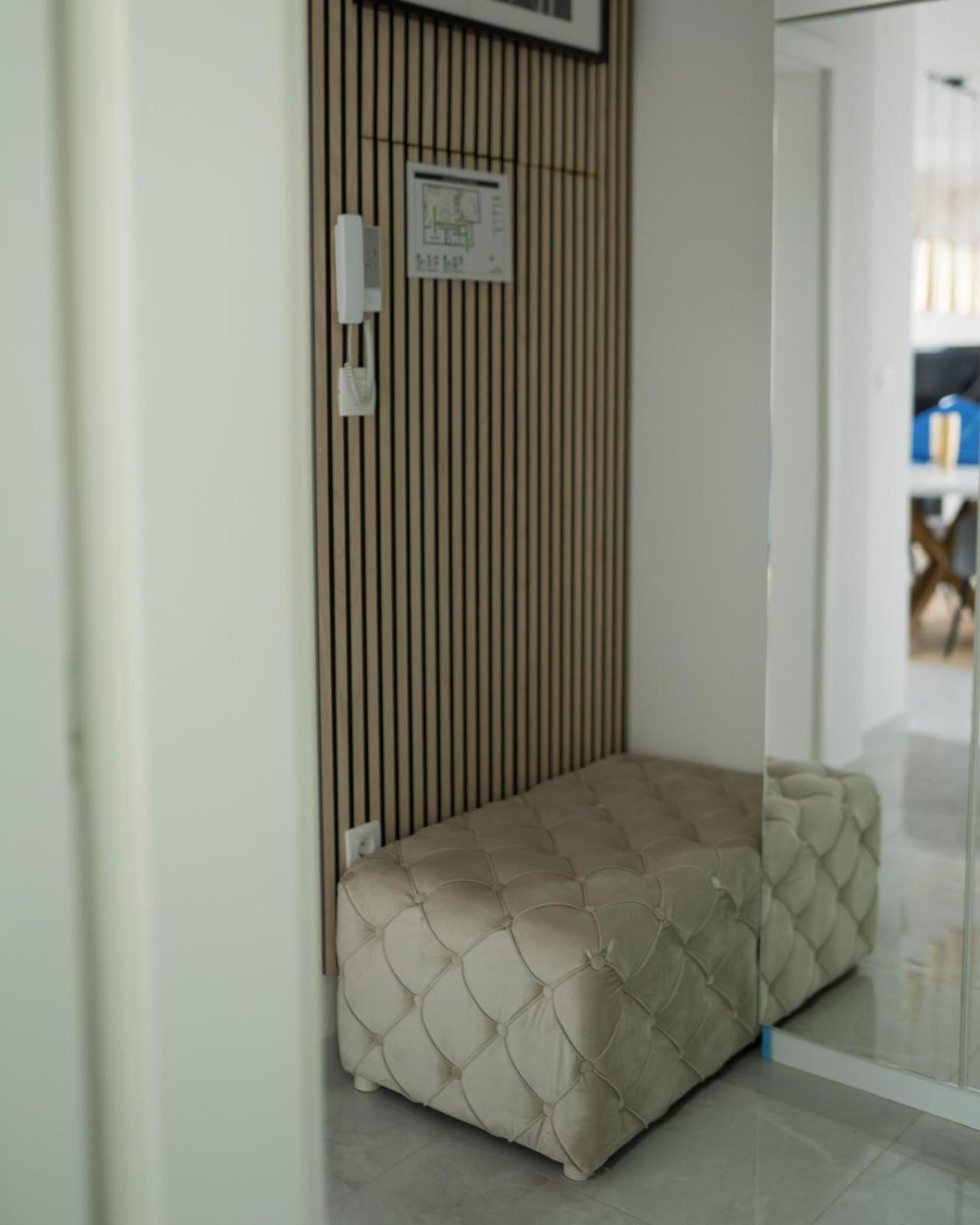 Apartman “Manhattan” Krizevci Luaran gambar
