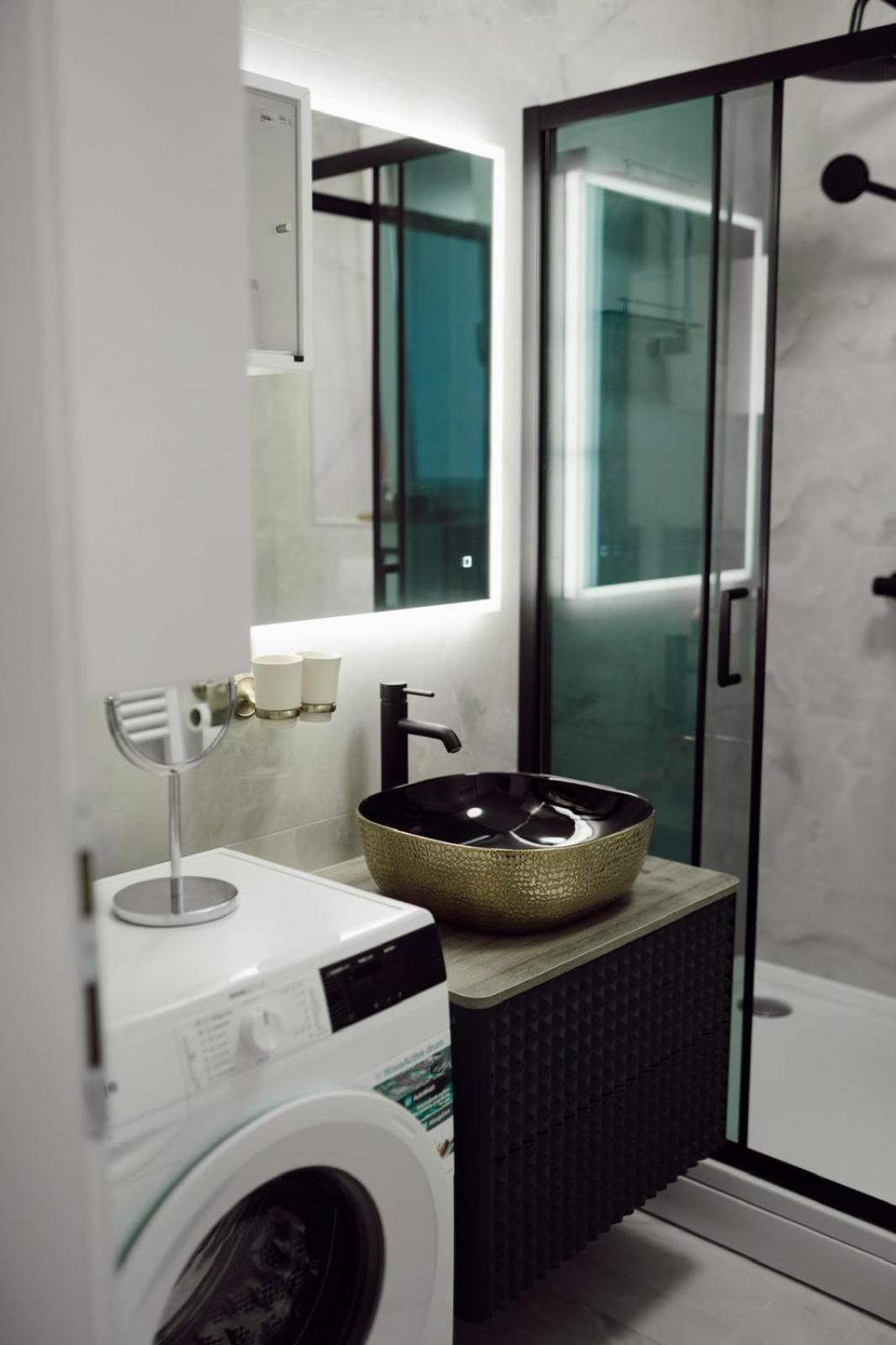 Apartman “Manhattan” Krizevci Luaran gambar