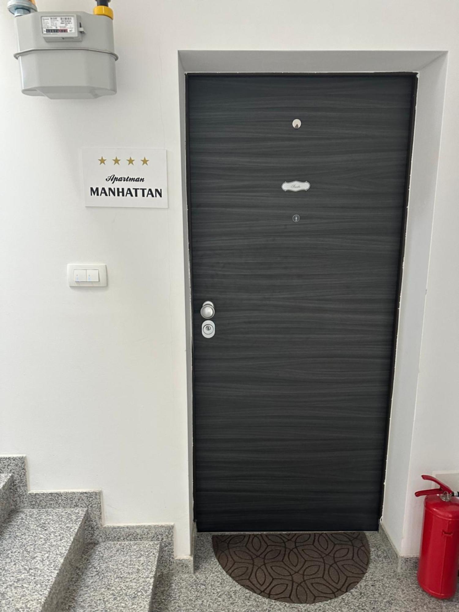 Apartman “Manhattan” Krizevci Luaran gambar